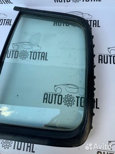 Стекло двери заднее левое Renault Symbol K7JA700