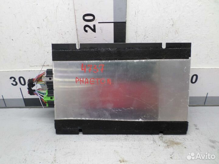 Усилитель звука Volkswagen Phaeton 3D 3D0035465A