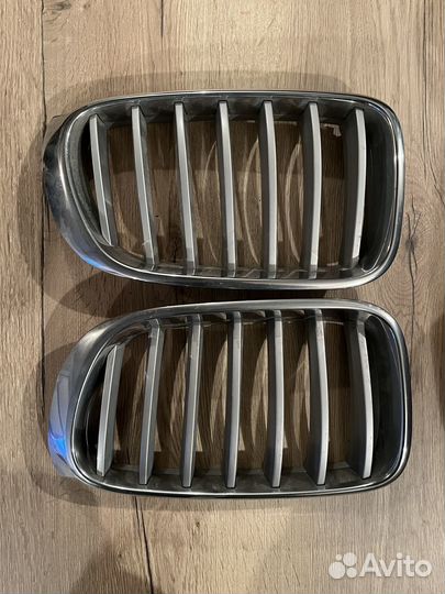 Решетка радиатора оригинал BMW X3 f25 рестайл