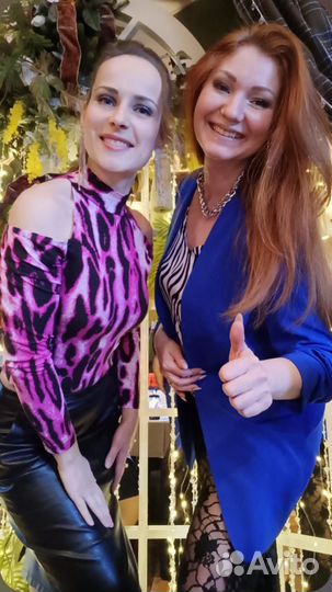 Ведущий мероприятий и диджей с оборудованием