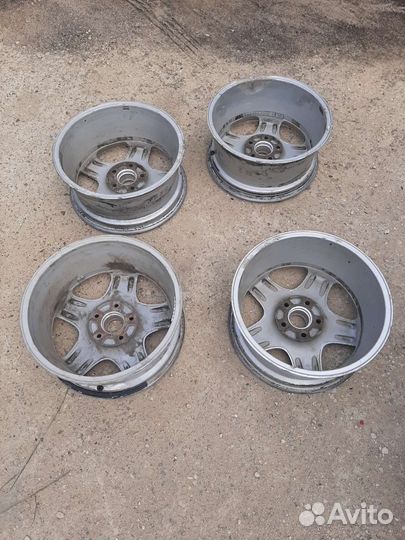 Диски литые Туарег r17