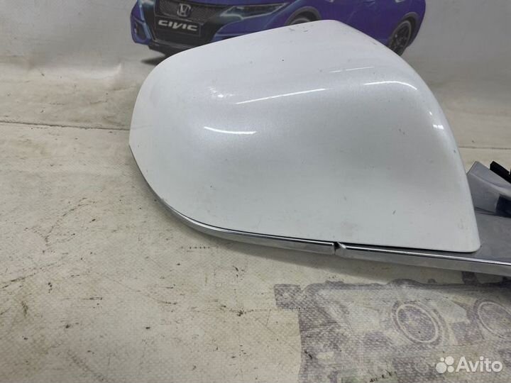 Зеркало правое Tesla Model 3