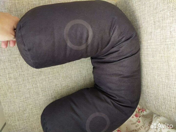Подушка универсальная в автомобиль