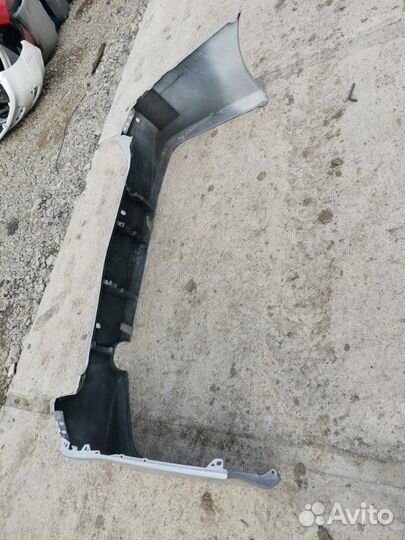 Бампер задний Toyota Alphard ANH10