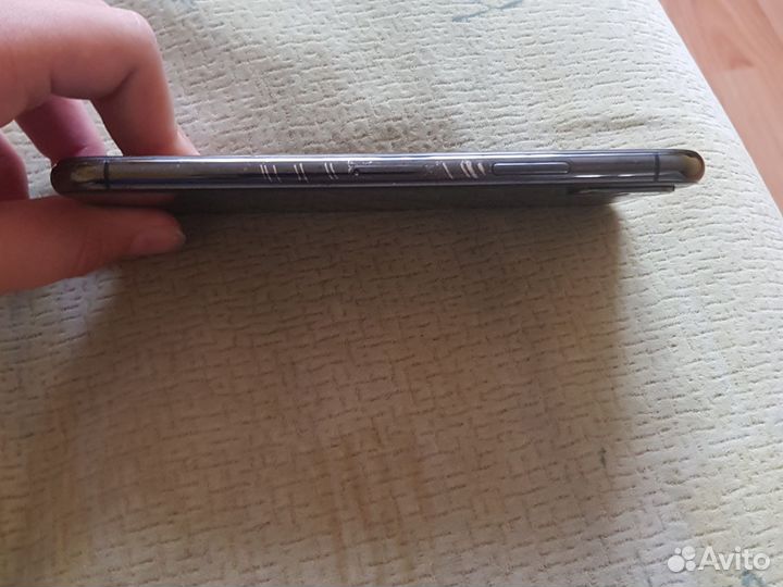 iPhone X, 256 ГБ