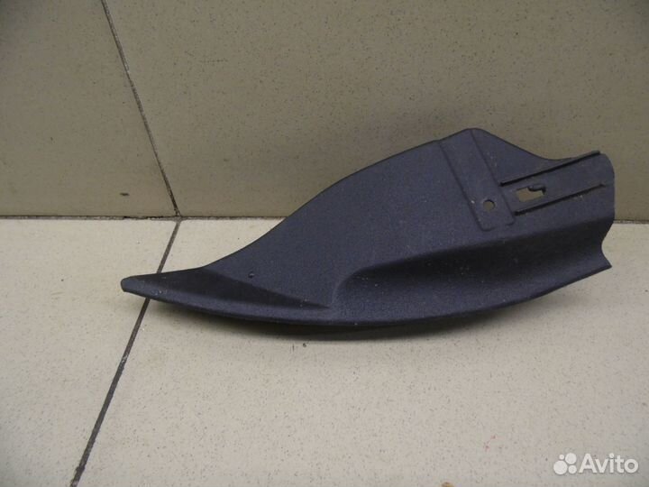 Накладка (кузов внутри) Hi Lux 2015