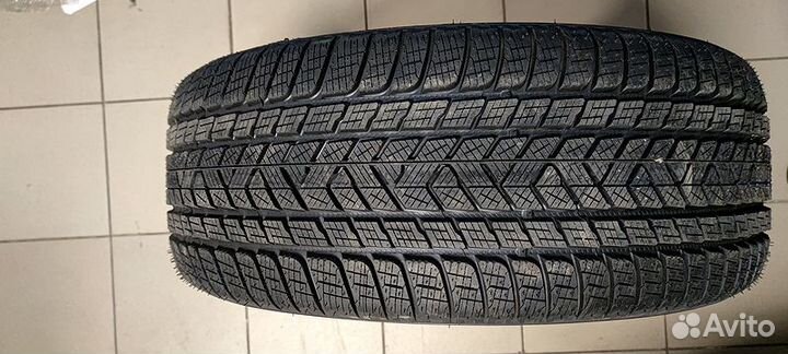 Pirelli Scorpion Winter 255/55 R18 109V
