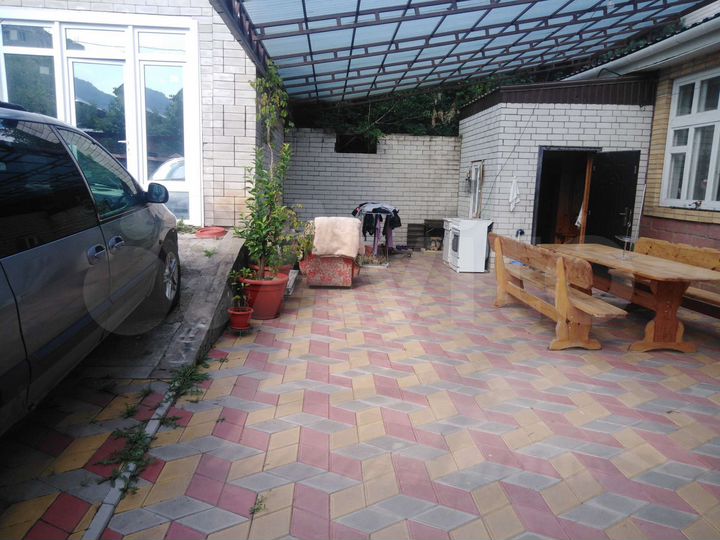 4-к. квартира, 170 м², 1/2 эт.