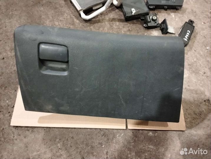 Бардачок Kia Cerato 2