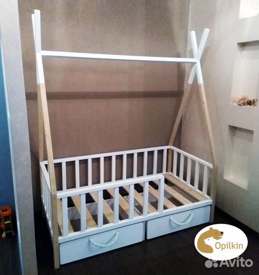 Кровать-вигвам