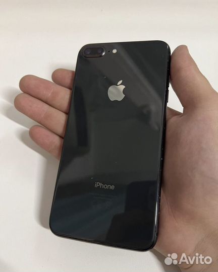 iPhone 8 Plus, 64 ГБ