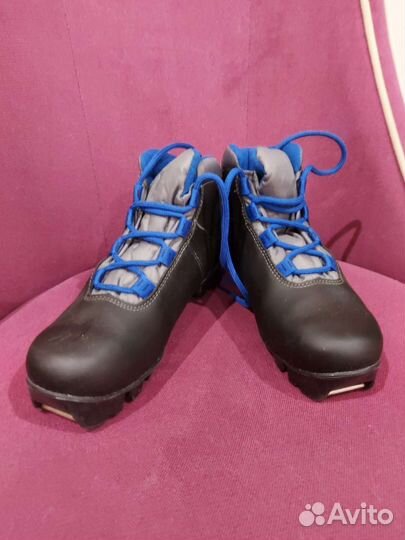 Лыжные ботинки