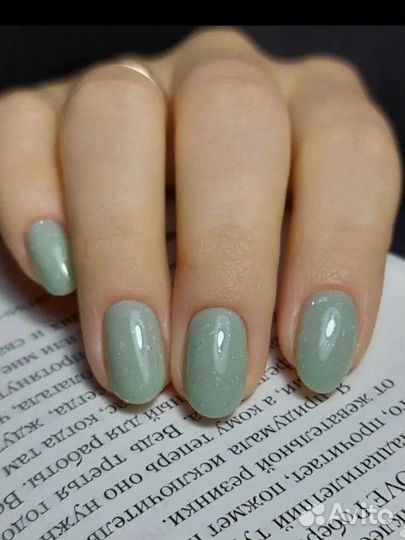 Модель на маникюр