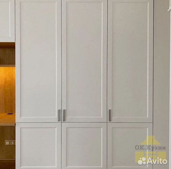 Шкаф распашной