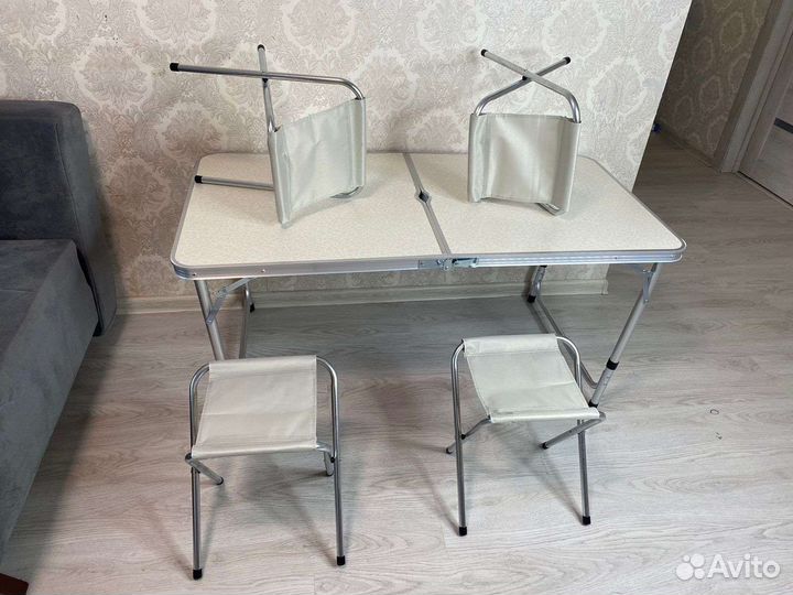 Складной туристический стол со стульями
