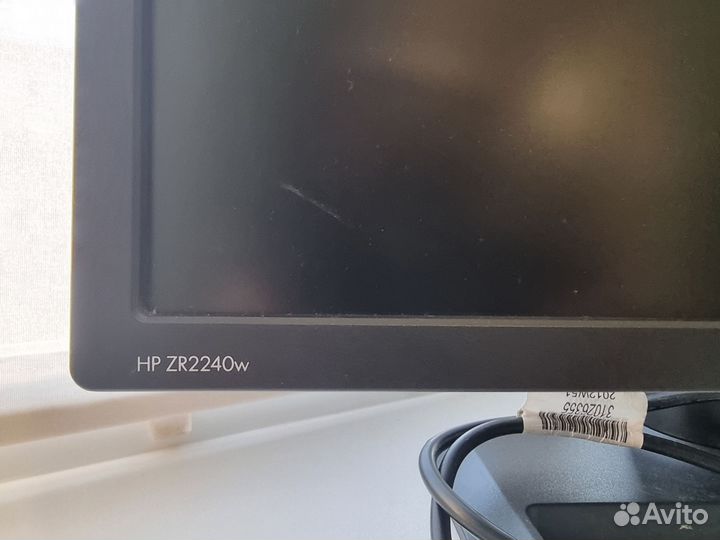 Монитор HP ZR2240w