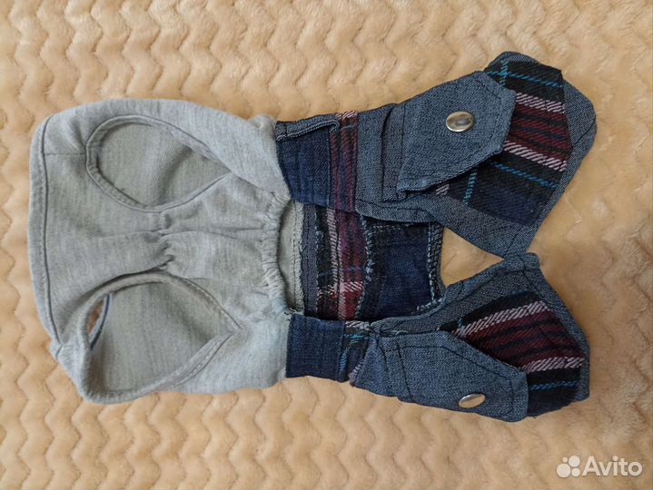 Комбинезон для маленькой собаки