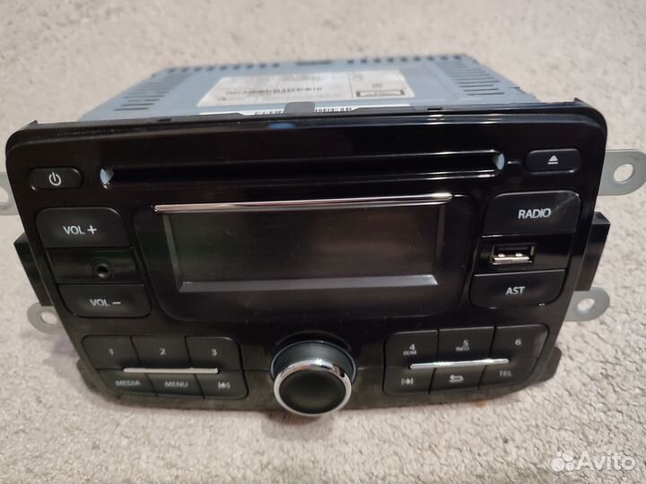 Автомагнитола бу на Рено duster 2015