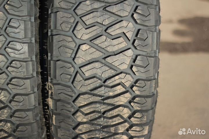 Maxxis RAZR AT 285/50 R22 121R