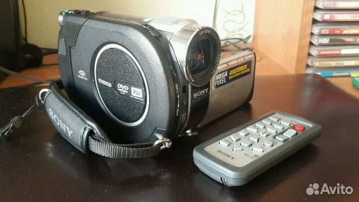 Видеокамера Sony DCR-dvd710e