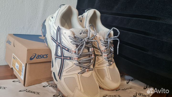 Кроссовки Asics gel Kahana 8 оригинал на руках