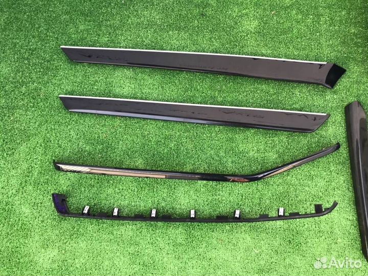 Накладка декоративная Mercedes-Benz E-350 W212