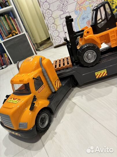 Грузовик с погрузчиком Полесье