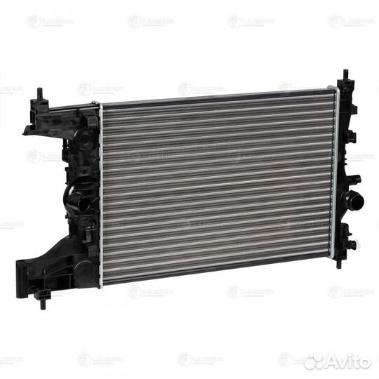 Радиатор охлаждения Opel Astra J (2009-2017) luzar