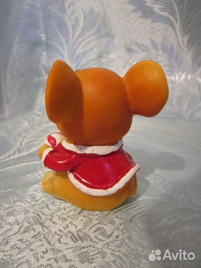 Фигурка Довольный мышонок