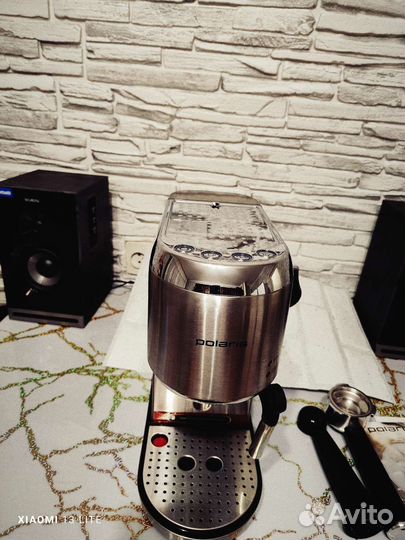 Кофеварка рожковая polaris