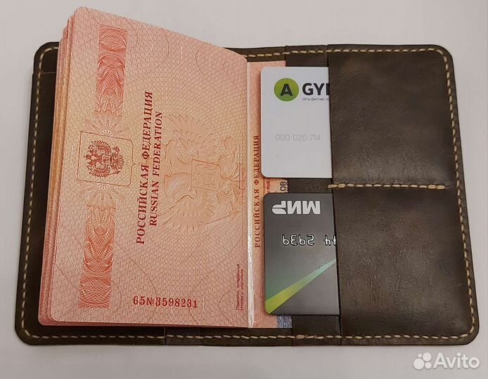 Обложка на паспорт кожаная