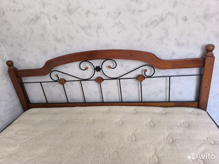 Кровать двухспальная 180 200