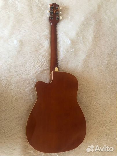 Акустическая гитара Colombo