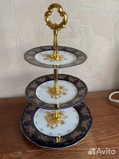 Этажерка трехъярусная