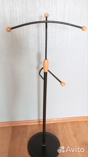 Вешалка для одежды напольная