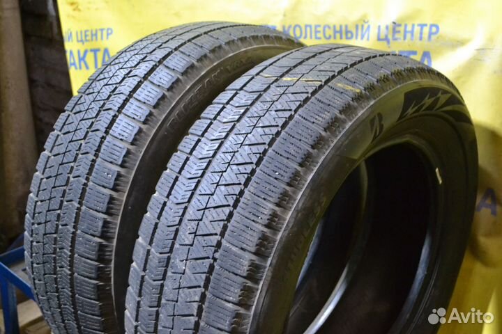 Bridgestone Blizzak VRX2 215/60 R17