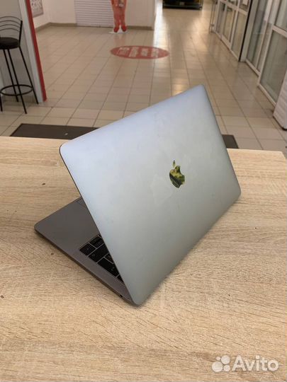 Apple macbook pro 13 2017 8/128