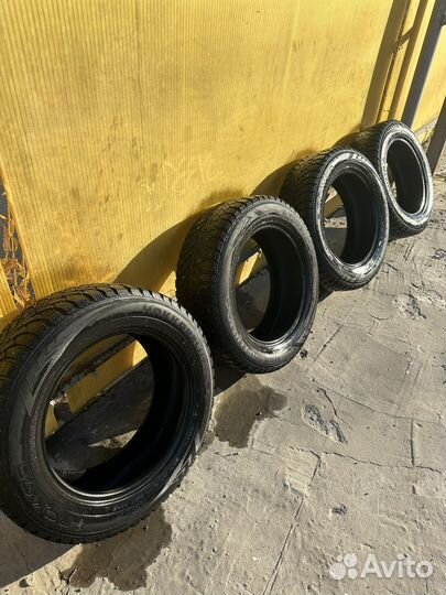 Nokian Tyres Hakkapeliitta 4 185/65 R15 29H