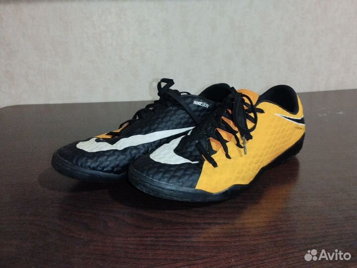 Футзальные бутсы nike оригинальные