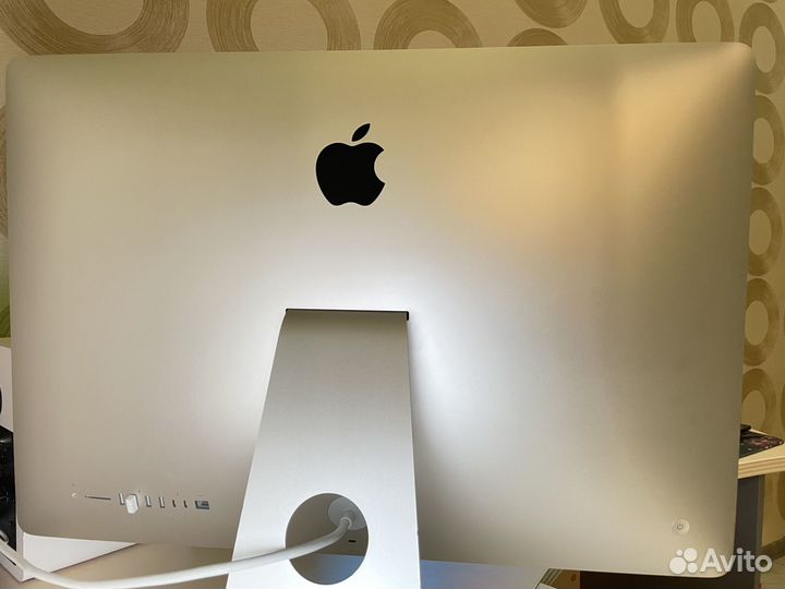 iMac 27-inch 2017 Retina 5K (32GB RAM, 1 TB)