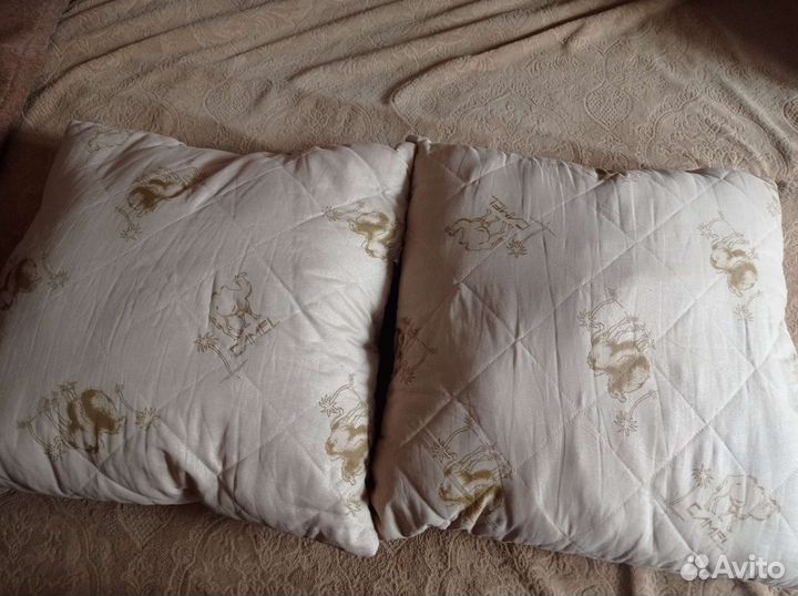 Подушка из верблюжьего пуха70х70