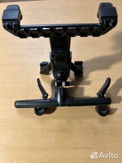 Держатель для планшета на подголовник