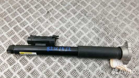 Амортизатор задний mercedes benz C-class W205 (82U