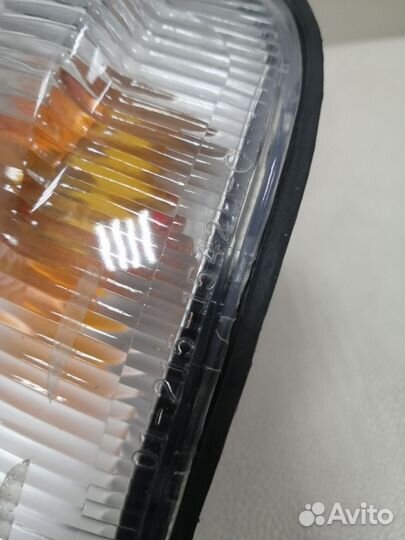 Указатель поворота угловой левый Nissan Sunny