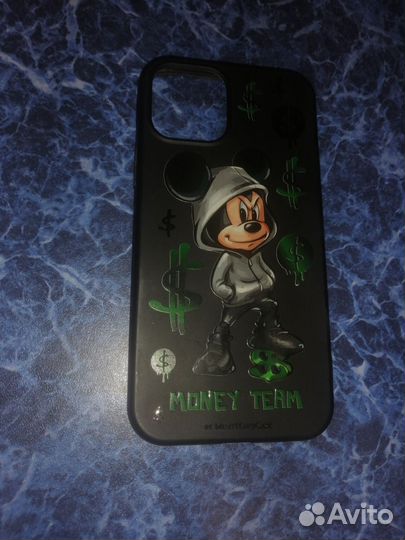 Чехол на iPhone 13