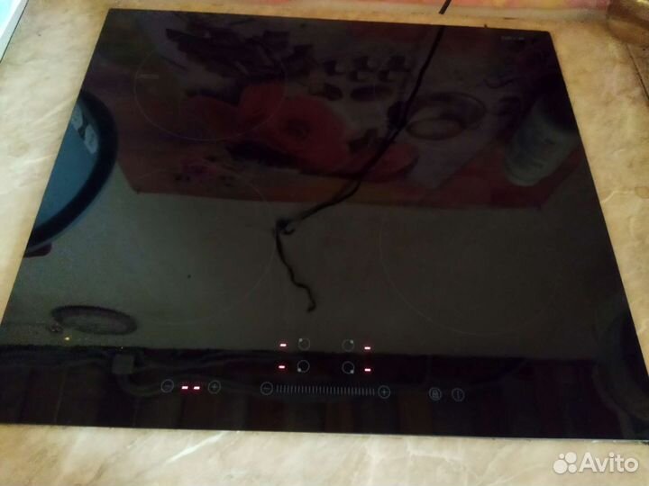 Индукционная плита 4 конфорки
