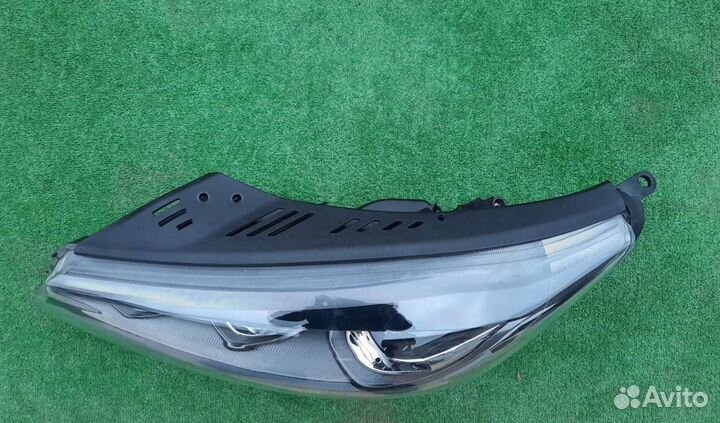 Фара Kia Sorento 3 рестайлинг