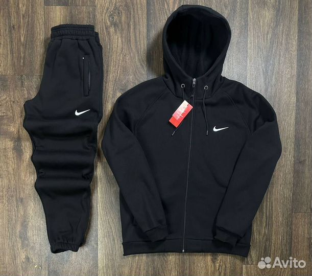 Спортивный костюм Nike на флисе