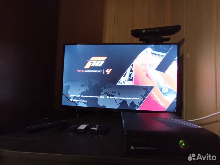 Xbox 360 вместе с тв 32 дюйма