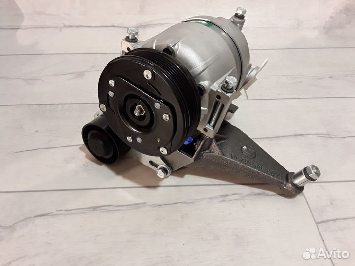 Компрессор кондиционера Chevrolet Niva